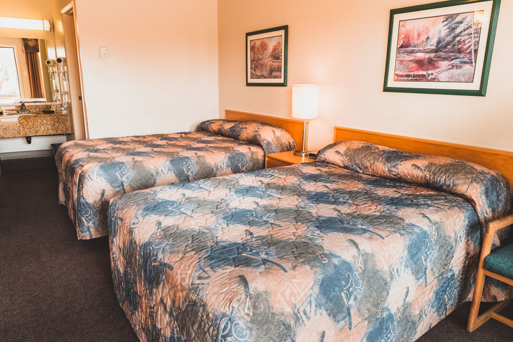 Canadian Motel North Battleford Zewnętrze zdjęcie