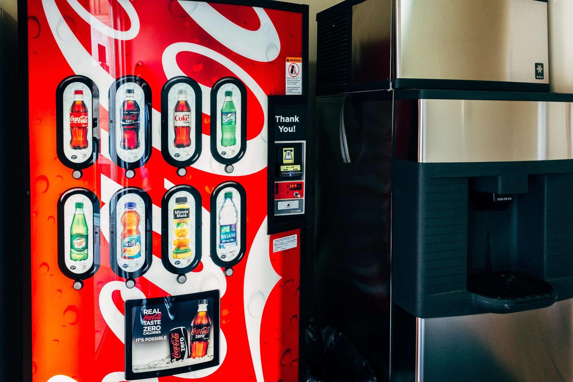 Canadian Motel North Battleford Zewnętrze zdjęcie