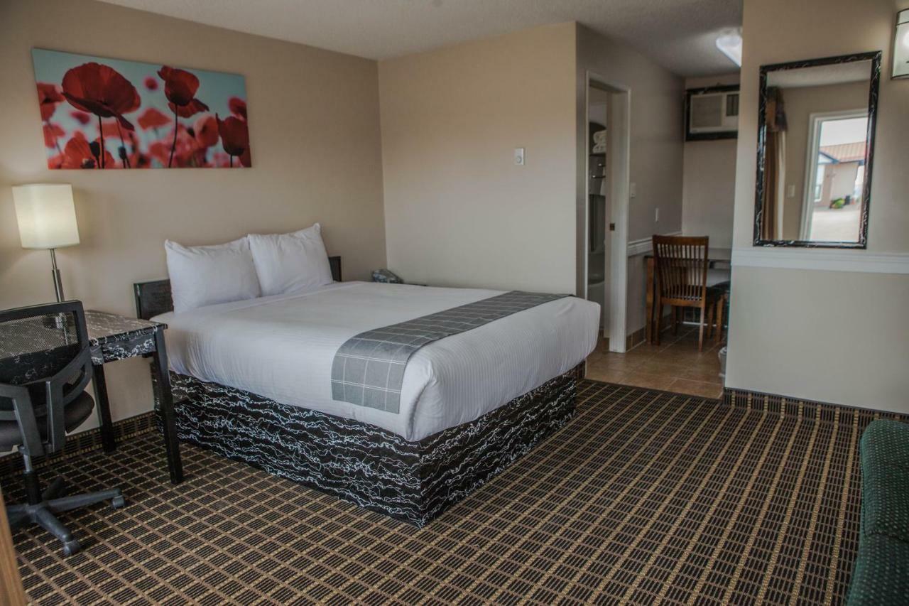 Canadian Motel North Battleford Zewnętrze zdjęcie