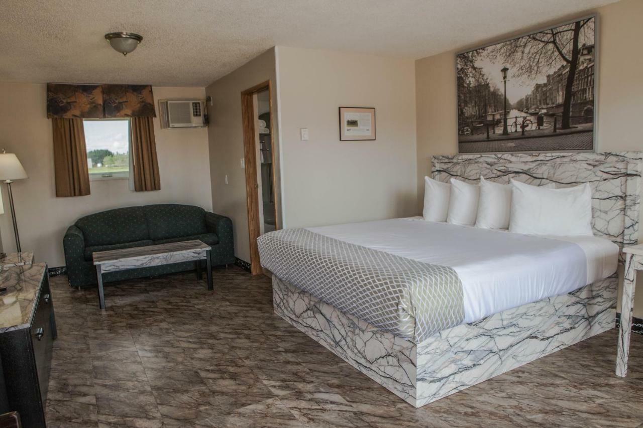 Canadian Motel North Battleford Zewnętrze zdjęcie