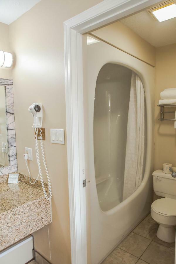 Canadian Motel North Battleford Zewnętrze zdjęcie